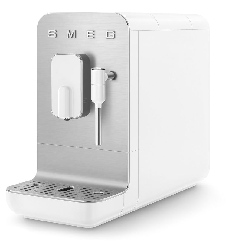 Machine à café Smeg bcc02 avec fonction mousse de lait blanc / mat 2023