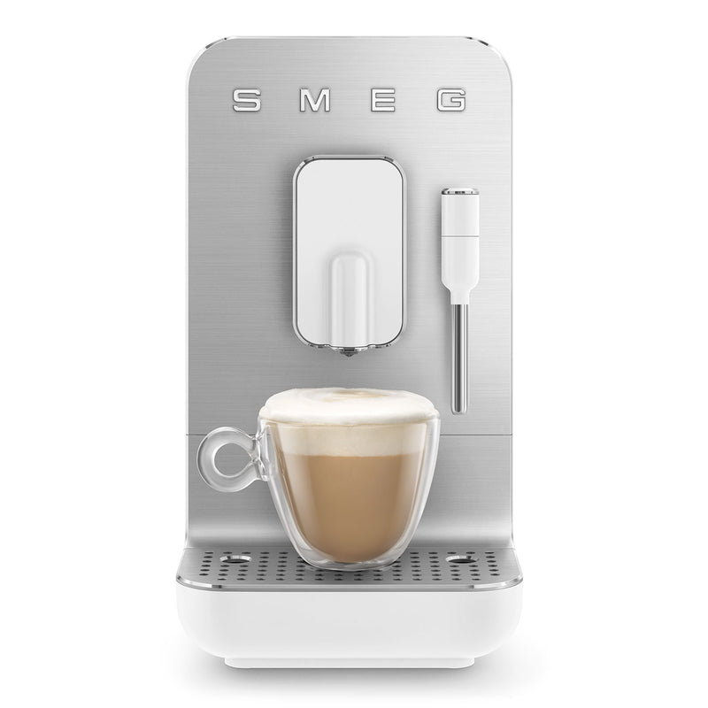 ماكينة صنع القهوة Smeg bcc02 مع وظيفة رغوة الحليب، أبيض / مطفي 2023